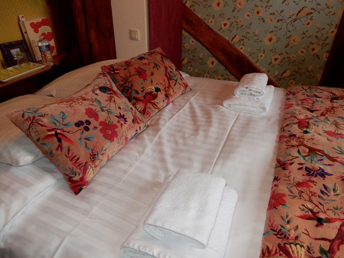 Le Presbytere Du Vigneau Ménil Zewnętrze zdjęcie